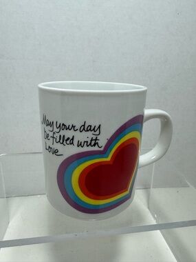 Vintage Avon coffee cup the love mug 1983 hearts rainbow .